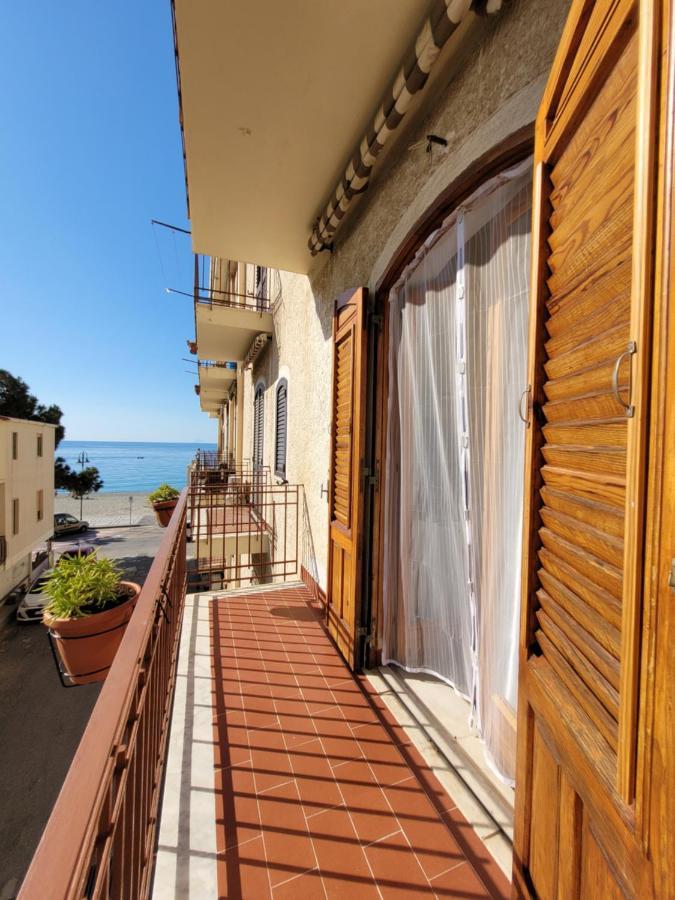 Casa "Paolo E Francesca" Monolocali Villa Scilla Exterior foto
